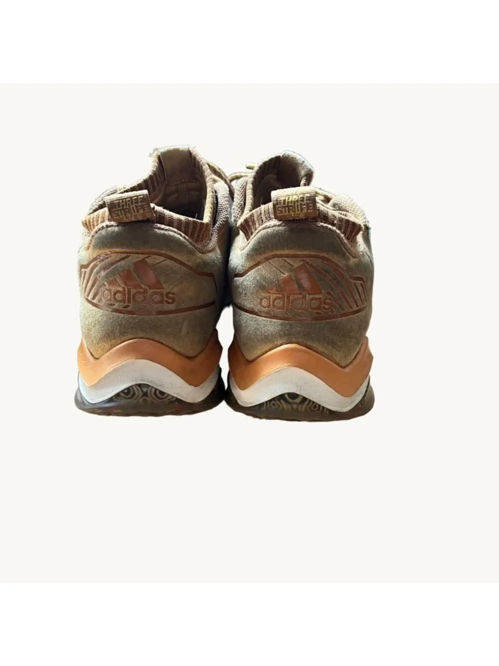 Adidas Size 10 Black Brown Gold Iconic Trainer NYC Legend Pack Shoes BY3305